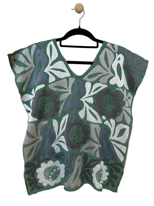 Blusa Huipil de Jalapa de Díaz Bordada a Mano Verde neutro– Arte Textil de Oaxaca