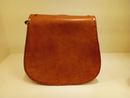 Bolsa tejida de cuero