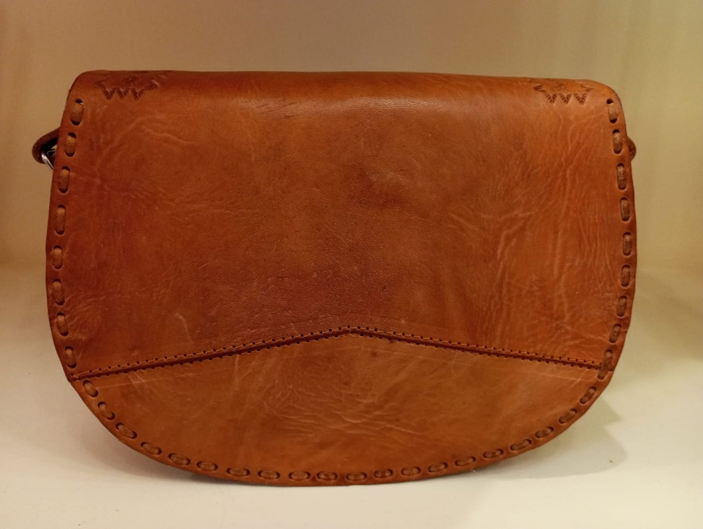 Bolso de Cuero Calado